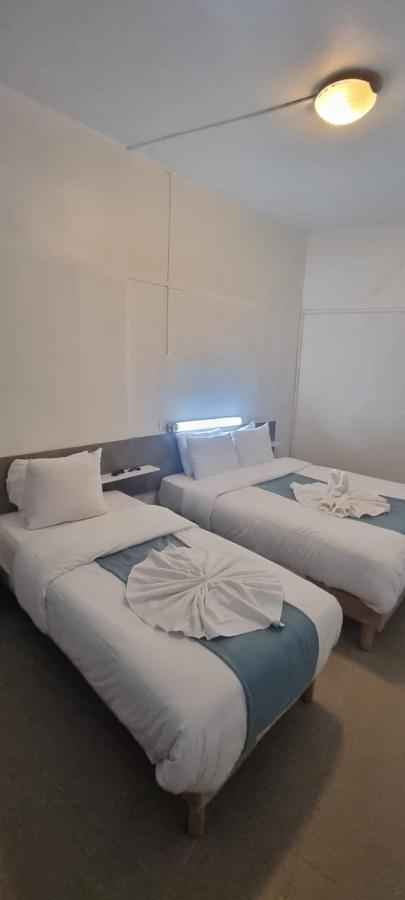 Triple Room Shared Toilet,1408565495:JPEG
